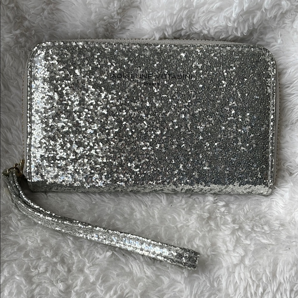 Adrienne Vittadini Silver Glitter Wristlet